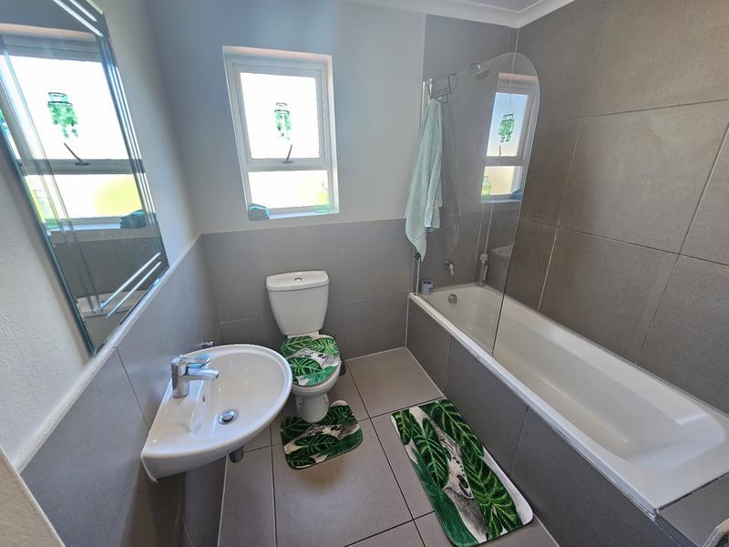 4 Bedroom Property for Sale in Mowbray Western Cape